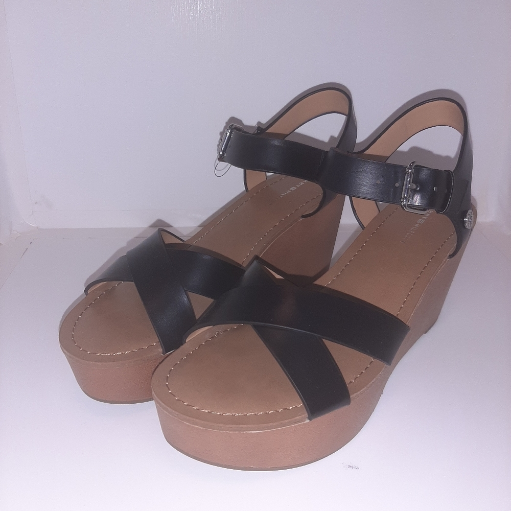 Platform sandals